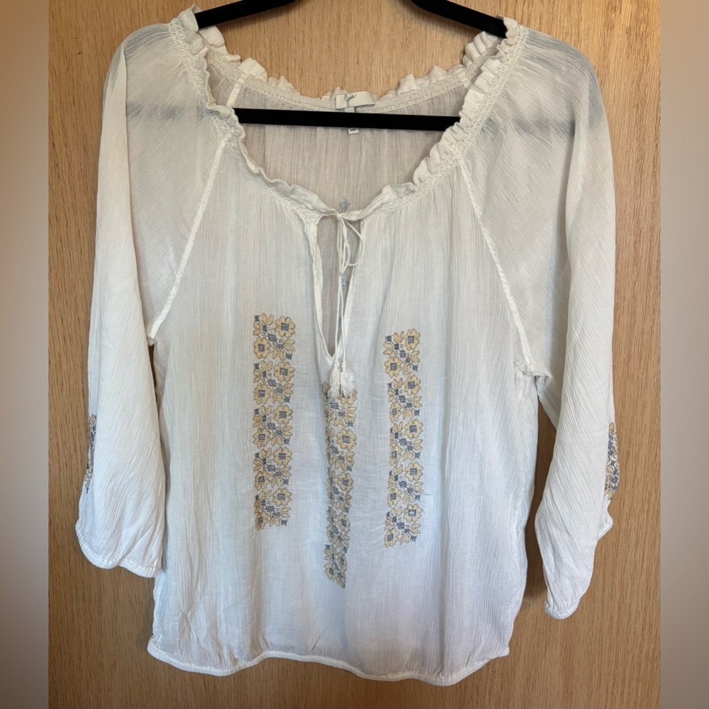 Joie - Sweet Boho Style White Floral Women's Top. Size Medium